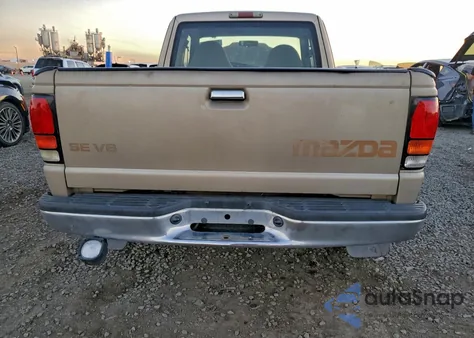 1999 Mazda B3000 Cab Plus z USA, uszkodzony, nr VIN 4F4YR16V8XTM21983